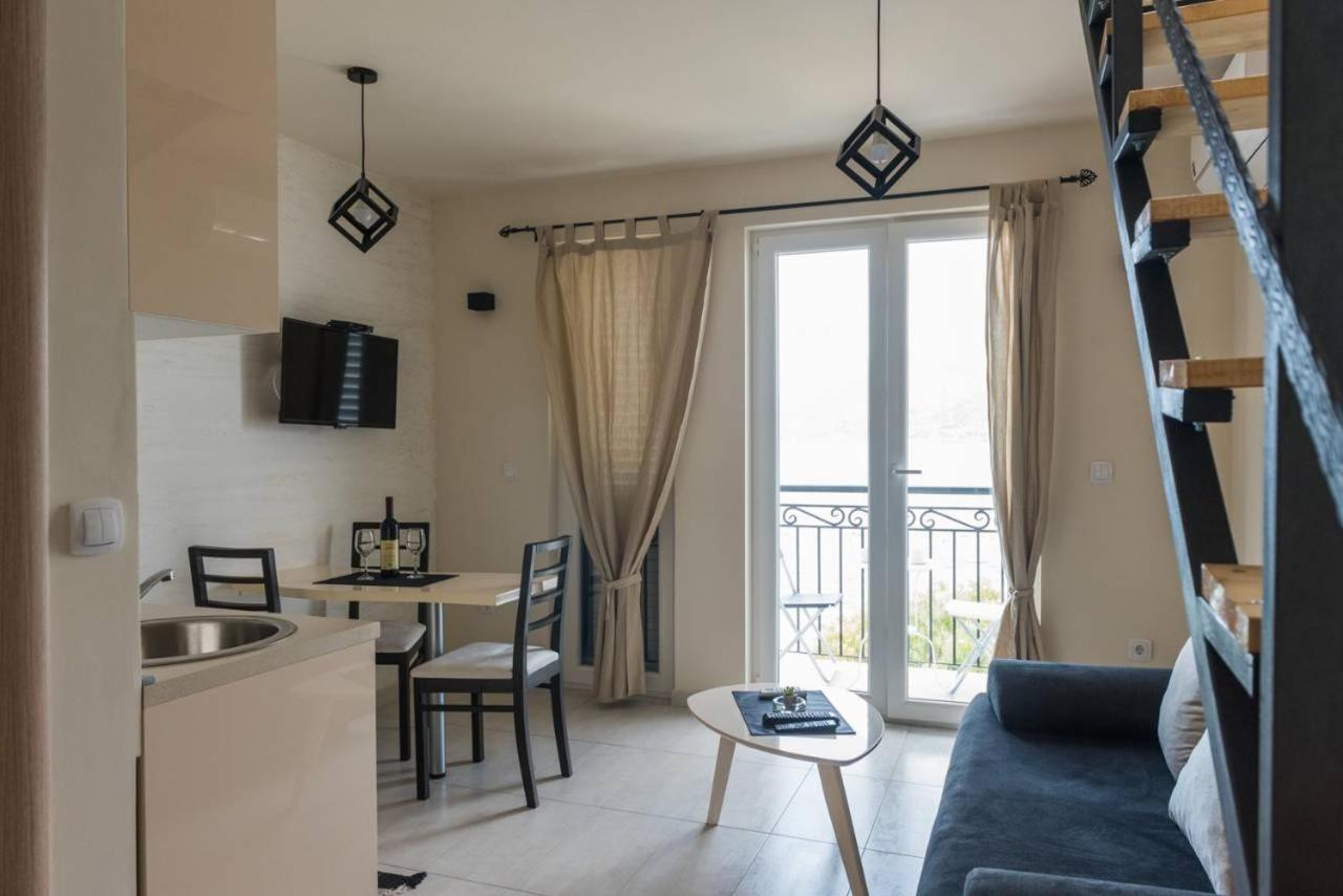 " Tiamat " Apartmani Tivat Exterior foto