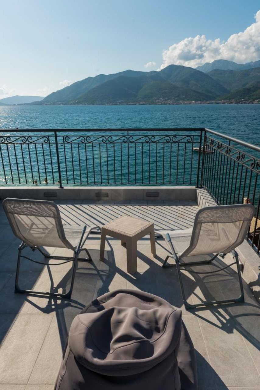 " Tiamat " Apartmani Tivat Exterior foto