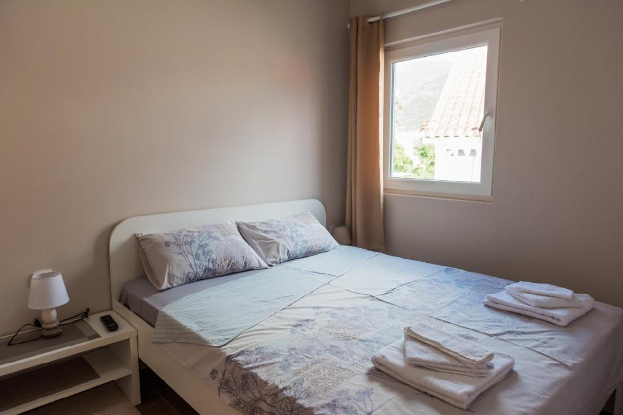 " Tiamat " Apartmani Tivat Exterior foto