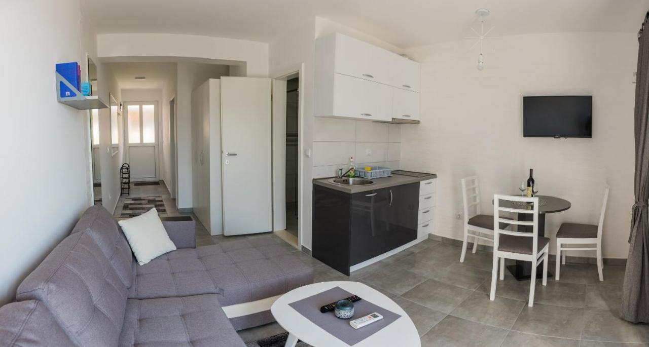 " Tiamat " Apartmani Tivat Exterior foto