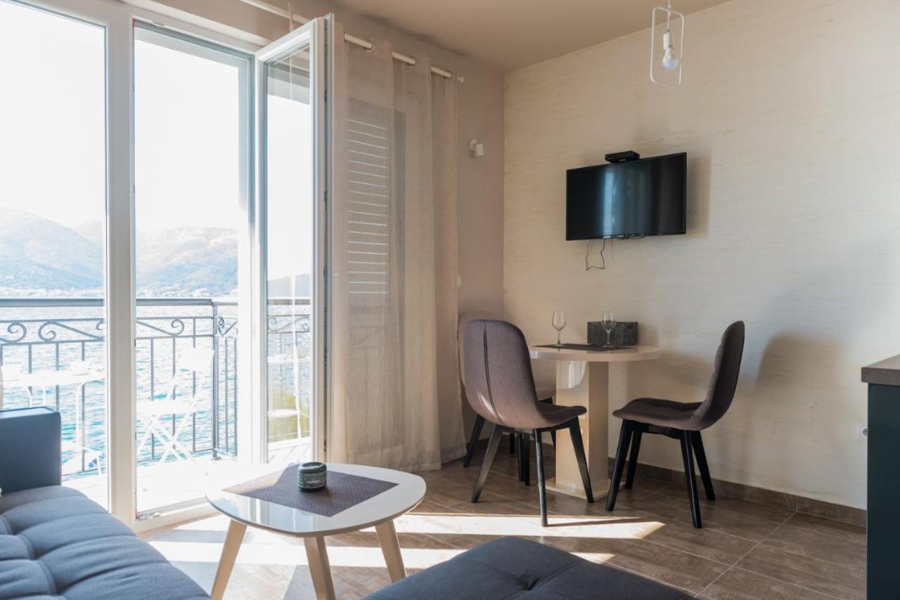 " Tiamat " Apartmani Tivat Exterior foto