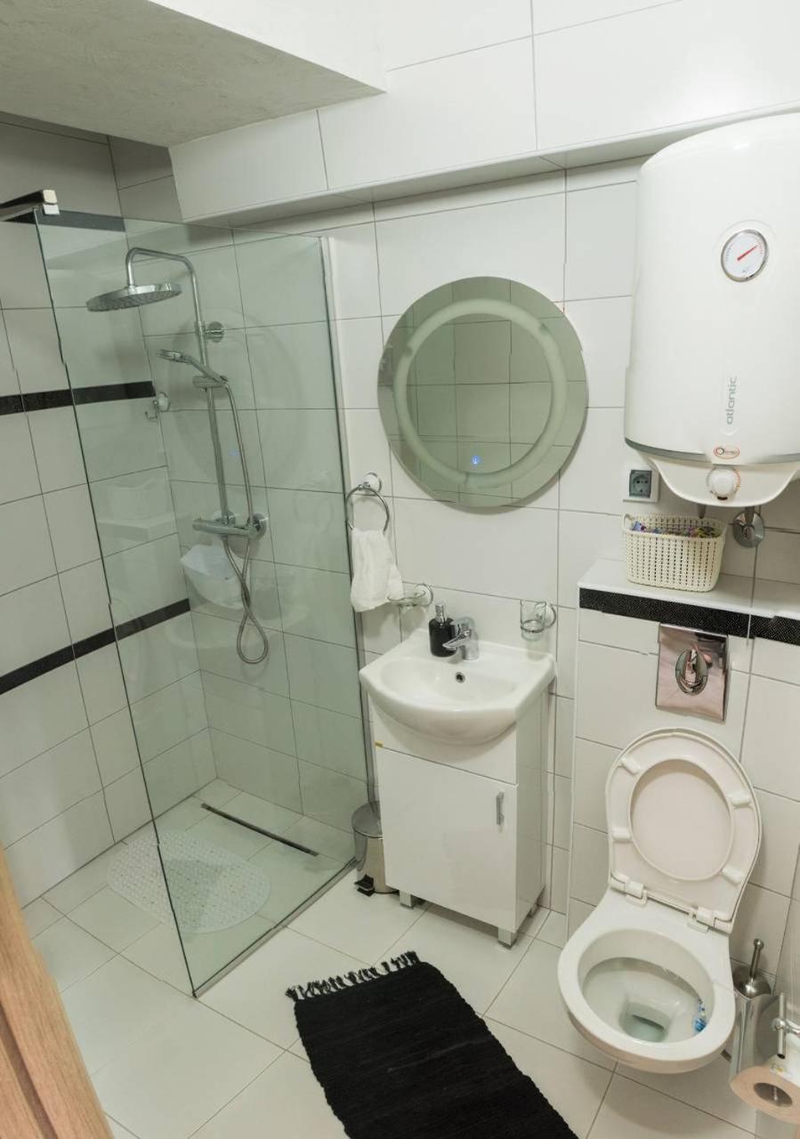 " Tiamat " Apartmani Tivat Exterior foto