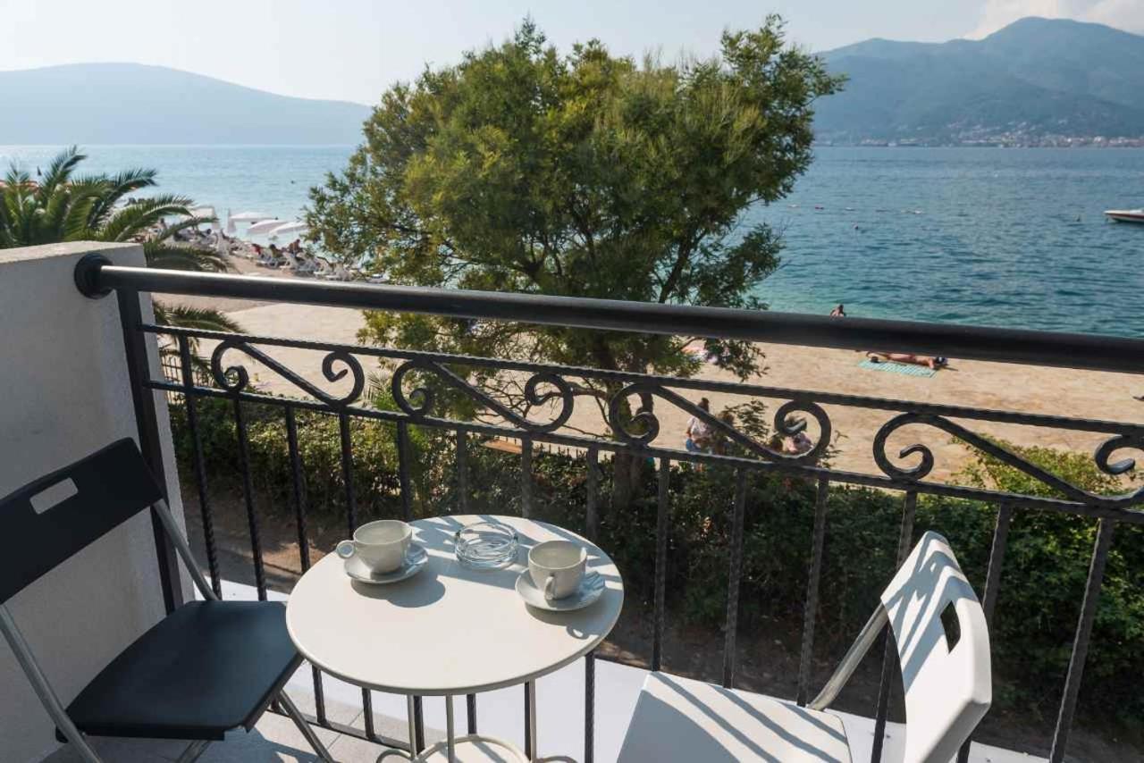 " Tiamat " Apartmani Tivat Exterior foto